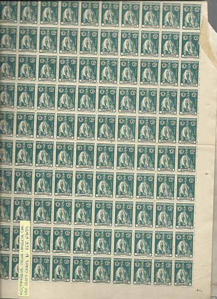 1527.jpg -     Lote:    1527            Moçambique       Descrição:         1914/22 &mdash; Ceres. Lote composto por 3 folhas completas de 200 selos: CE155, 1c verde, denteado 15x14; CE157, 2c carmim, denteado 15x14 e CE240, 12c castanho, denteado 12x11 &frac12;, CE229 + uma folha de 180 selos de 30c verde CE241.         ***       Valor Base:     &euro; 40,00     Valor Venda:     &euro;      