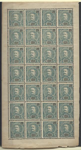1546.jpg -     Lote:    1546            Lourenço Marques       Descrição:         1898/1901 &mdash; D. Carlos I Mouchon. CE37, 25 reis verde azul. Folha completa com 28 selos, denteado 12 &frac12;. Valor de catálogo &euro; 5.600,00.         *       Valor Base:     &euro; 150,00     Valor Venda:     &euro;      