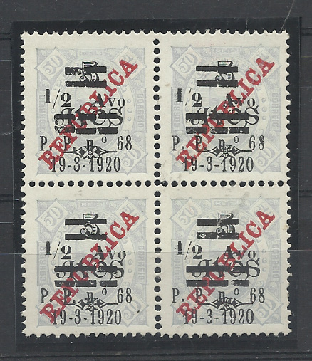 1612.jpg -     Lote:    1612            Timor       Descrição:         1920 &mdash; D. Carlos I, de 1915, com sobretaxa. CE191, &frac12; avo s/ 5 avos s/ 50 reis, azul, denteado 11 &frac12;. Quadra. Selo do canto superior direito com traço de fracção partido. Valor de catálogo &euro; 204,00.         *       Valor Base:     &euro; 75,00     Valor Venda:     &euro;      