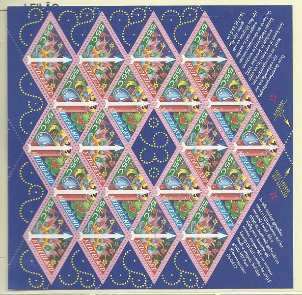 1987.jpg -     Lote:    1987                   Descrição:         Holanda. 1993 &mdash; Natal. Bloco com perfuração especial.         BLC***       Valor Base:     &euro; 40,00     Valor Venda:     &euro;      