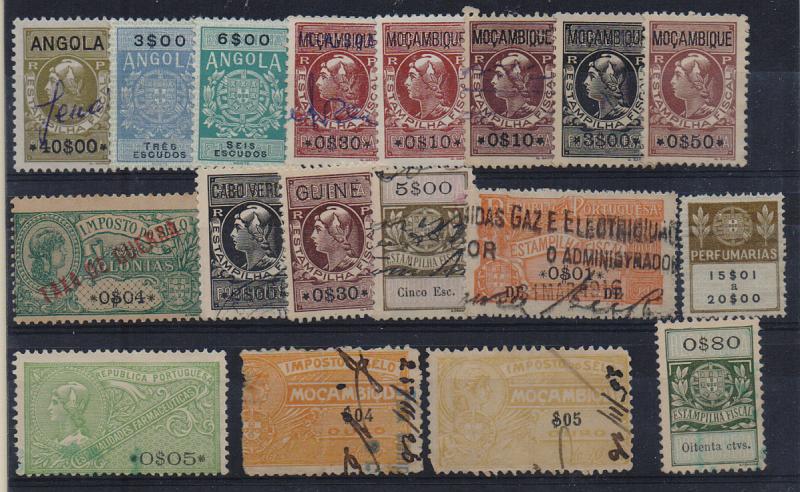 0547.jpg -     Lote:    547                   Descrição:         Fiscais. Portugal e Colónias. Lote com 18 estampilhas fiscais diferentes.         Lote       Valor Base:     &euro; 5,00     Valor Venda:     Retirado     