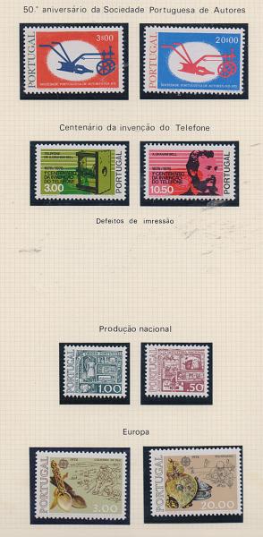 1718.jpg -     Lote:    1718                   Descrição:         Portugal. Ano de 1976. CE 1273/1317 + BLC 17/18. Ano completo em séries com selos novos, sem sinal de charneira. Valor de catálogo &euro; 267,00.         Lote       Valor Base:     &euro; 28,00     Valor Venda:     &euro; 32,00       