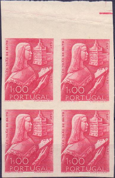 0588.jpg -     Lote:    588            Portugal       Descrição:         1948 &mdash; 3.º Centenário do Nascimento de S. João de Deus. CE693, 1$00. Quadra de provas de artista, bordo de folha, em vermelho, não denteadas, em papel liso amarelado, impressa a talhe doce.         PRV       Valor Base:     &euro; 20,00     Valor Venda:     &euro; 20,00     