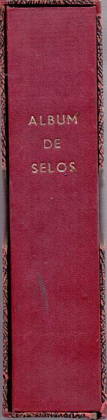 1724.jpg -     Lote:    1724                   Descrição:         Macau. Álbum com selos desde 1888 até 1985 com muitas faltas mas muito bom valor de catálogo. Lote a ver.        Lote       Valor Base:     &euro; 150,00     Valor Venda:     &euro; 240,00     