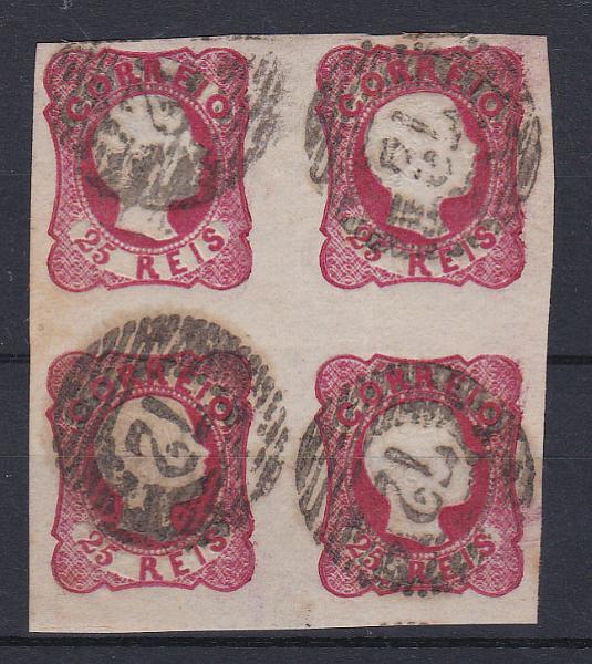 0050.jpg -     Lote:    50      Coleção Olissipo             Descrição:         1856/58 &mdash; D. Pedro V. Cabelos anelados. CE13, 25 reis carmim rosa, cunho V. Quadra com boas margens, obliterada com carimbo numérico da 1.ª reforma tipo 20 barra "72 &mdash; PICO DE REGALADOS". Valor de catálogo &euro; 96,00.        O       Valor Base:     &euro; 20,00     Valor Venda:     &euro; 40,00       