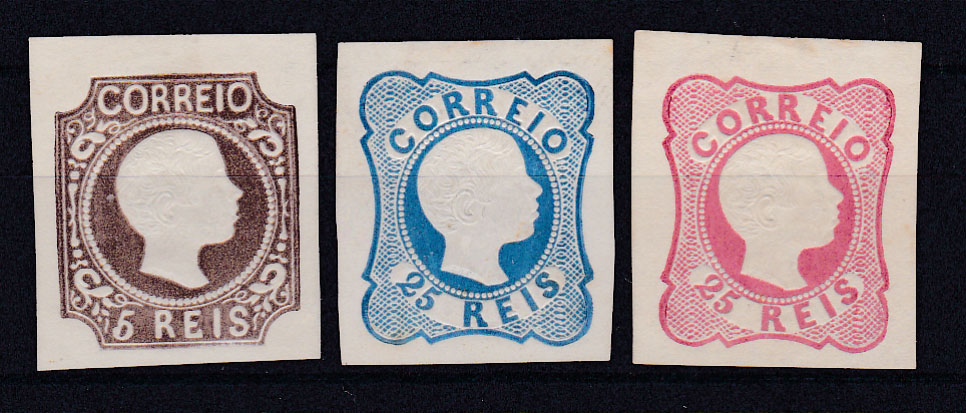 0105.jpg -     Lote:    105      Coleção Olissipo             Descrição:         Reimpressões de 1885. 1853/58 &mdash; D. Pedro V. Cabelos anelados. CE10/12. 3 Reimpressões diferentes com margens de luxo. Valor de catálogo &euro; 300.00        R*       Valor Base:     &euro; 45,00     Valor Venda:     &euro; 60,00       