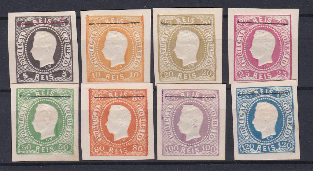 0110.jpg -     Lote:    110      Coleção Olissipo             Descrição:         Reimpressões de 1885. 1866/67 &mdash; D. Luís I. Fita curva, não denteados. CE 19/26. Série completa com exceção selo de 240 reis. Todas as reimpressões com margens de luxo e sobrecarregadas com traço de 18mm a preto na horizontal. Valor de catálogo &euro; 520,00. MB e R.        R*       Valor Base:     &euro; 100,00     Valor Venda:     Retirado     