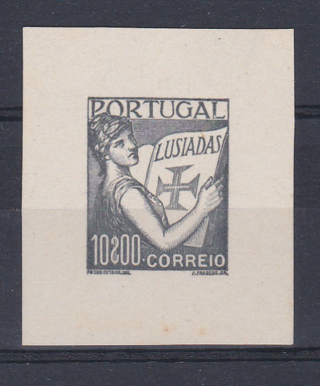 0555.jpg -     Lote:    555            Portugal        Descrição:         1931 &mdash; Lusíadas. Prova de cunho e de luxo, em preto-cinzento, não denteada, com o valor de 10$00 (cifrão invertido). MB e MR.        PRV       Valor Base:     &euro; 25,00     Valor Venda:     &euro; 25,00       