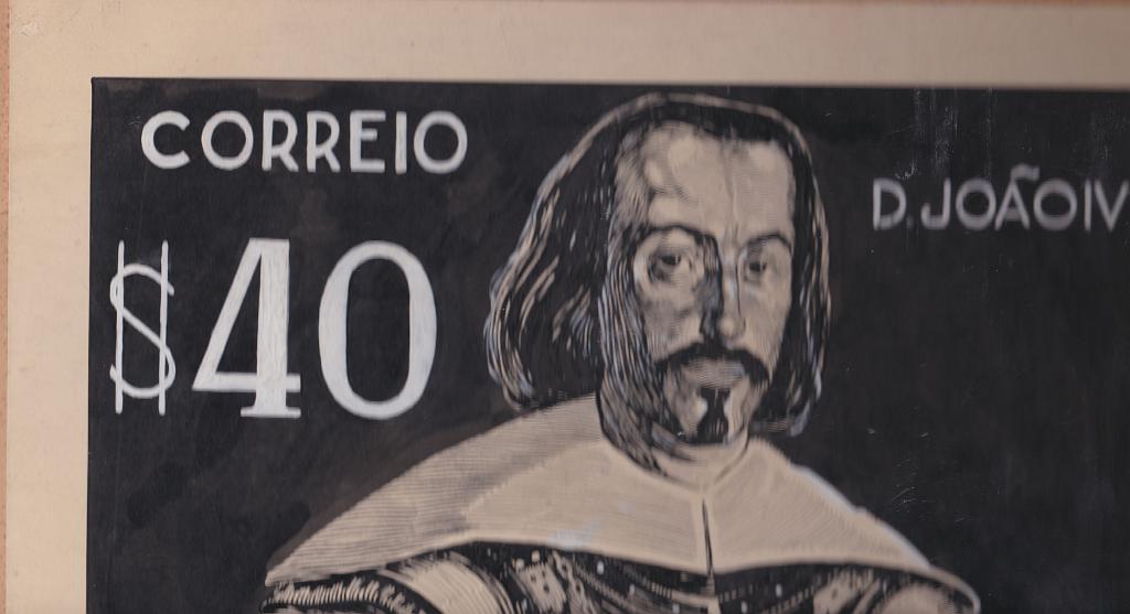 0562.jpg -     Lote:    562            Portugal        Descrição:         1940 &mdash; Centenários da Fundação e Restauração. Desenho aguarelado da autoria de Alberto de Sousa, com gravura do Rei D. João IV. Projecto não aprovado para o selo de $40 da emissão. MB e MR.        PRV       Valor Base:     &euro; 300,00     Valor Venda:     Retirado     