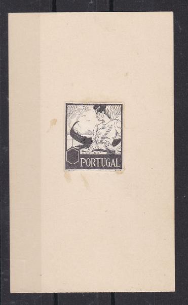 0567.jpg -     Lote:    567            Portugal        Descrição:         1941 &mdash; Costumes Portugueses * 1.ª emissão. CE612. Prova de cunho em papel esmalte, não denteada, em preto, montada sobre cartão, sem abertura do valor no cunho. B e R.        PRV       Valor Base:     &euro; 20,00     Valor Venda:     Retirado     