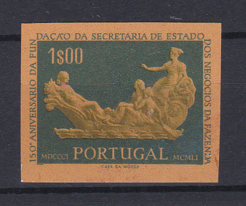 0578.jpg -     Lote:    578            Portugal        Descrição:         1954 &mdash; 150.º Aniversário da Fundação da Secretaria de Estado dos Negócios da Fazenda. CE794, 1$00, azul. Prova sobre papel colorido em laranja.        PRV       Valor Base:     &euro; 10,00     Valor Venda:     &euro; 12,00       