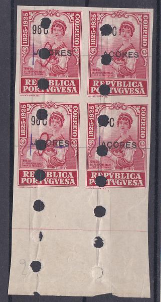 0596.jpg -     Lote:    596            Açores       Descrição:         1925 &mdash; Centenário de Camilo Castelo Branco, com sobrecarga AÇORES. CE234, 96c. Quadra de provas não denteadas nas cores aprovadas, com furos de segurança da casa impressora,        PRV       Valor Base:     &euro; 12,00     Valor Venda:     Retirado     