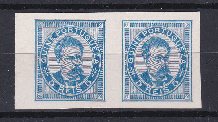0608.jpg -     Lote:    608            Guiné       Descrição:         1886 &mdash; D. Luís I. CE24, 5 reis. Par horizontal de provas de cor não denteadas em papel porcelana, em azul. Cor não aprovada.        PRV       Valor Base:     &euro; 20,00     Valor Venda:     Retirado     