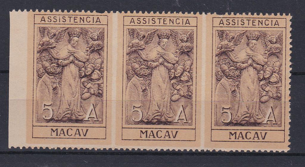 0703.jpg -     Lote:    703            Macau       Descrição:         1930 &mdash; Imposto Postal. Nossa Senhora das Misericórdias. CE IP6, 5 avos. Tira horizontal de 3 selos, não denteados na vertical.        *       Valor Base:     &euro; 30,00     Valor Venda:     &euro; 40,00       