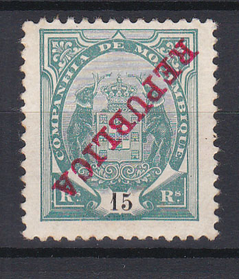 0728.jpg -     Lote:    728            Companhia de Moçambique       Descrição:         1911 &mdash; Tipo Elefantes, com sobrecarga REPUBLICA da Casa da Moeda. CE80, 15 reis, papel porcelana, denteado 11 &frac12;. Selo com a sobrecarga invertida. Não catalogada.        **       Valor Base:     &euro; 8,00     Valor Venda:     &euro; 40,00       