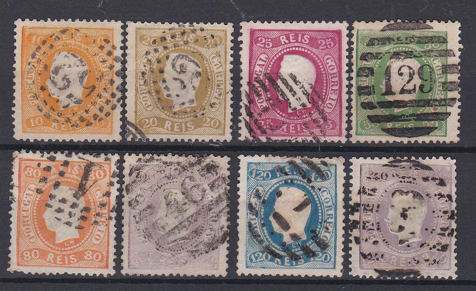 0777.jpg -     Lote:    777            Portugal       Descrição:         1867/70 &mdash; D. Luís I. Fita curva, denteados. CE 27/35. Série completa. Selos bem centrados e de grande qualidade. Valor de catálogo &euro; 2.072,00.        O       Valor Base:     &euro; 175,00     Valor Venda:     Retirado     