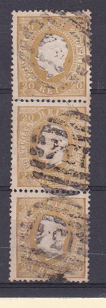 0794.jpg -     Lote:    794            Portugal       Descrição:         1870/76 &mdash; D. Luís I. Fita direita. CE39, 20 reis bistre, papel porcelana, denteado 12 &frac12;. Tira vertical com 3 selos obliterados com carimbo numérico da 2.ª reforma, batido a preto "134 - CEIA". B.        O       Valor Base:     &euro; 20,00     Valor Venda:     Retirado     