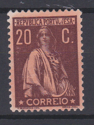 0876.jpg -     Lote:    876            Portugal       Descrição:         1917/20 &mdash; Ceres. Novas taxas e cores. CE233, 20c em papel porcelana, denteado 12 x 11 &frac12;. Selo com goma não original sem sinal de charneira.        (*)       Valor Base:     &euro; 120,00     Valor Venda:     Retirado     