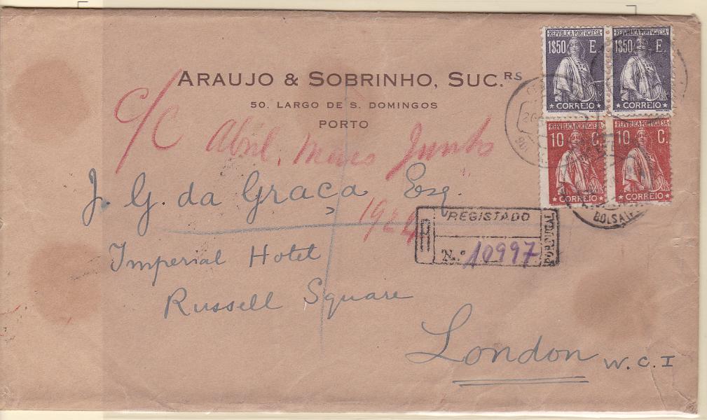 0892.jpg -     Lote:    892            Portugal       Descrição:         1912/23 &mdash; Ceres. Sobrescrito circulado registado do Porto (20.06.24) para Londres, com par de selos de 10C CE215 + par de 1$50 CE259.        Carta       Valor Base:     &euro; 25,00     Valor Venda:     Retirado     