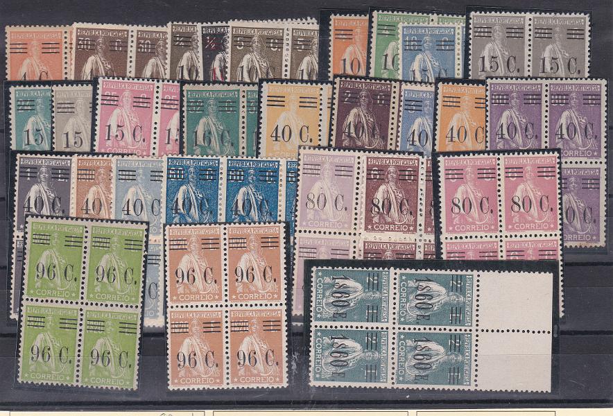 0913.jpg -     Lote:    913            Portugal       Descrição:         1928/29 &mdash; Ceres, com sobretaxa. Lote com 28 quadras: CE451, 452, 453, 454, 456, 457, 458, 459, 461, 462, 463, 464, 465, 467, 468, 469, 470, 471, 474, 475, 476, 477, 478, 480, 482, 483, 484, 485.         ***       Valor Base:     &euro; 80,00     Valor Venda:     &euro; 120,00       