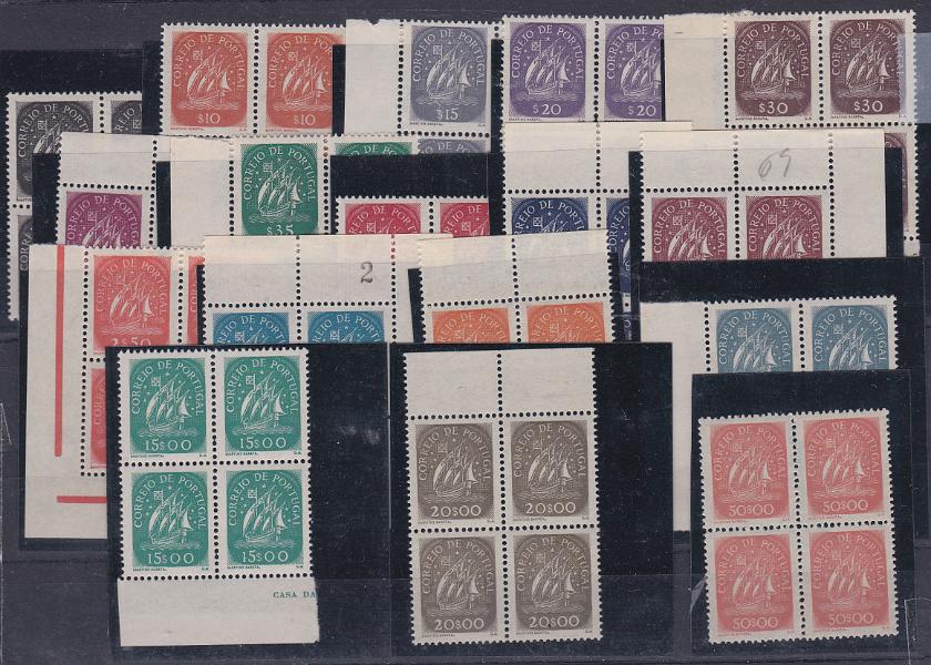 0927.jpg -     Lote:    927            Portugal       Descrição:         1943 &mdash; Caravela. CE 617/33. Série completa em quadras, em canto de folha, com exceção 1$00 e 50$00. Valor de catálogo &euro; 6.800,00        ***       Valor Base:     &euro; 800,00     Valor Venda:     Retirado     