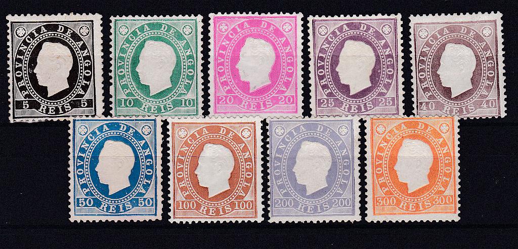 1021.jpg -     Lote:    1021            Angola       Descrição:         1886 &mdash; D. Luís I. CE 15/17. Série completa em denteado 12 &frac12;. Selos de 10, 20, 25 e 40 reis sem goma. Restantes com goma original. Valor de catálogo &euro; 356,00.        **/*       Valor Base:     &euro; 65,00     Valor Venda:     Retirado     