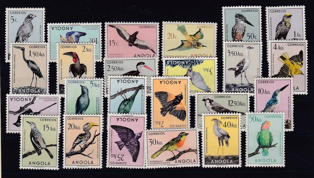 1077.jpg -     Lote:    1077            Angola       Descrição:         1951 &mdash; Aves de Angola. CE 326/349. Série completa. A grande maioria dos selos sem sinal de charneira, apenas os selos de 3A, 4,50A, 6A e 25A com sinal de charneira. Valor de catálogo &euro; 660,00.        ***/**       Valor Base:     &euro; 120,00     Valor Venda:     &euro; 120,00       