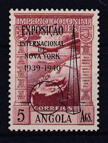 1081.jpg -     Lote:    1081            Angola       Descrição:         1938 &mdash; Correio Aéreo. Império Colonial Português, com sobrecarga "Exposição Internacional de Nova York 1939-1940". CE7A. 5 Ang, castanho avermelhado. Valor de catálogo &euro; 210,00.        ***       Valor Base:     &euro; 60,00     Valor Venda:     &euro; 75,00       