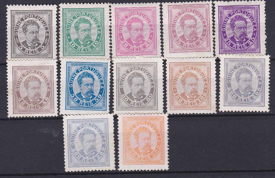 1126.jpg -     Lote:    1126            Guiné       Descrição:         1886 &mdash; D. Luís I. CE 24/33. Série completa + selos de 25 e 200 reis em tonalidades diferentes. Selos de 40 e 80 reis em denteado 13 &frac12; e restantes em 12 &frac12;. Valor de catálogo &euro; 551,00.        **       Valor Base:     &euro; 100,00     Valor Venda:     Retirado     