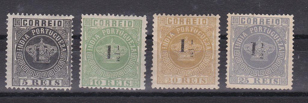 1189.jpg -     Lote:    1189            Índia       Descrição:         1881/83 &mdash; Tipo Coroa. Com sobretaxa. Lote de 4 selos: CE67, 1 &frac12; s/ 5 reis denteado 12 &frac12;, CE67, 1 &frac12; s/ 10 reis denteado 12 &frac12;, , CE68 1 &frac12; s/ 20 reis denteado 12 &frac12;, CE69, 1 &frac12; s/ 25 reis ardósia, denteado , denteado 13 &frac12;. Valor de catálogo &euro; 130,00.        *       Valor Base:     &euro; 35,00     Valor Venda:     &euro; 110,00       