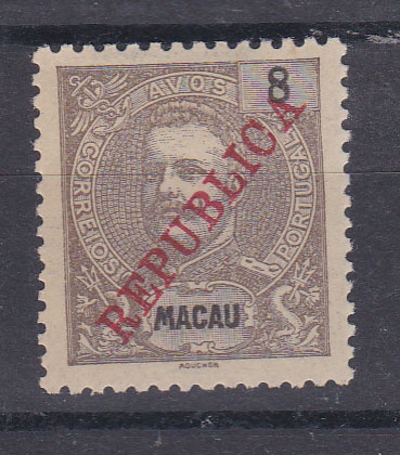 1304.jpg -     Lote:    1304            Macau       Descrição:         1913 &mdash; D. Carlos I Mouchon, com sobrecarga REPUBLICA tipografada localmente. CE189, 8 avos castanho cinzento. Valor de catálogo &euro; 800,00.        *       Valor Base:     &euro; 200,00     Valor Venda:     &euro; 600,00       