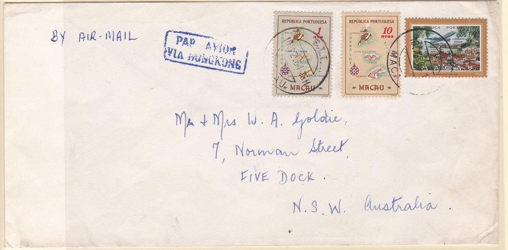 1336.jpg -     Lote:    1336            Macau       Descrição:         1956/60 &mdash; Carta Geográfica de Macau + Correio Aéreo * Vistas de Macau. Sobrescrito circulado de Macau (16.12.64) para a Austrália, com selos de 1 avo e 10 avos CE386 e 389 + selo de 50 avos CE CA16.        Carta       Valor Base:     &euro; 25,00     Valor Venda:     Retirado     
