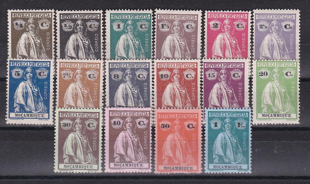 1364.jpg -     Lote:    1364            Moçambique       Descrição:         1914 &mdash; Ceres. CE 153/68. Série completa em denteado 15x14, papel porcelana. B. Valor de catálogo &euro; 106,00.        **       Valor Base:     &euro; 22,00     Valor Venda:     &euro; 36,00       
