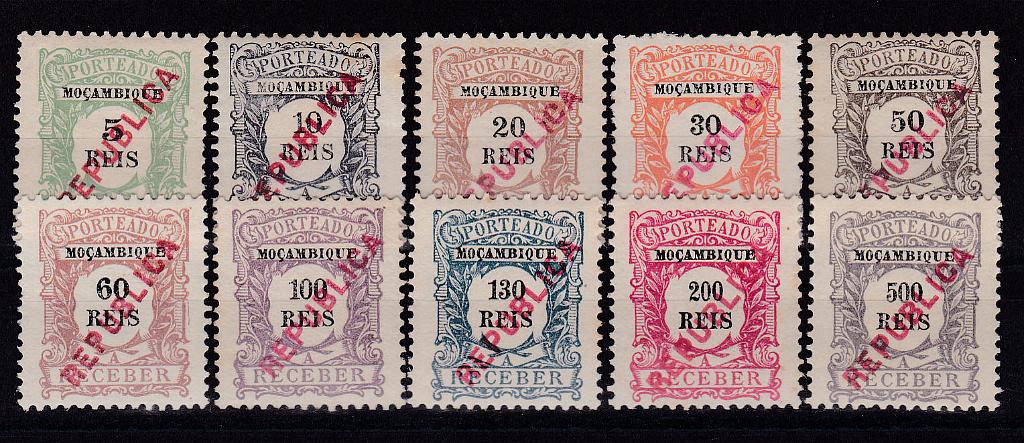 1386.jpg -     Lote:    1386            Moçambique       Descrição:         1917 &mdash; Porteado. Emissão regular, com sobrecarga REPUBLICA tipografada localmente. CE POR 21/30. Série completa. Selo de 10 reis com vestígios de óxido. Valor de catálogo &euro; 630,00.        **/*       Valor Base:     &euro; 125,00     Valor Venda:     &euro; 180,00       