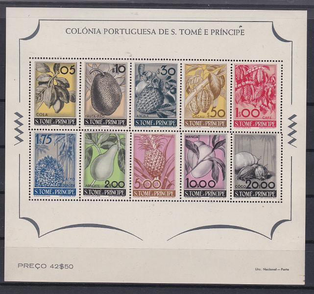 1546.jpg -     Lote:    1546            S. Tomé e Príncipe       Descrição:         1948 &mdash; Frutos de S. Tomé e Príncipe. CE BLC1. Valor de catálogo &euro; 250,00.        BLC**       Valor Base:     &euro; 30,00     Valor Venda:     &euro; 55,00       