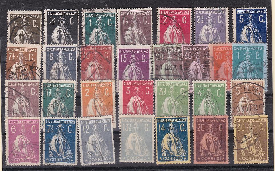 2173.jpg -     Lote:    2173      Lotes pelo Correio      Portugal       Descrição:         1912/20 &mdash; Ceres + Ceres com novas taxas e cores. CE 206/234. As duas séries completas. Valor de catálogo &euro; 125,00.        O       Valor Base:     &euro; 12,00     Valor Venda:     Retirado     