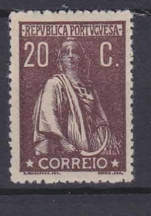 2198.jpg -     Lote:    2198      Lotes pelo Correio      Portugal       Descrição:         1920/22 &mdash; Ceres. Novas taxas e cores. CE 235, 20c chocolate, em papel liso, denteado 15x14. Valor de catálogo &euro; 135,00.        **       Valor Base:     &euro; 18,00     Valor Venda:     Retirado     
