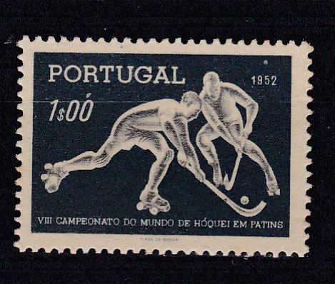 2274.jpg -     Lote:    2274      Lotes pelo Correio      Portugal       Descrição:         1952 &mdash; 8.º Campeonato do Mundo de Hóquei em Patins. CE751, 1$00. Selo em papel cartolina. Valor de catálogo &euro; 120,00.        ***       Valor Base:     &euro; 15,00     Valor Venda:     &euro; 17,00       
