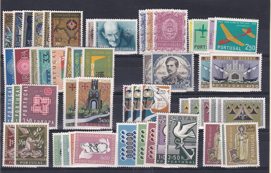 2293.jpg -     Lote:    2293      Lotes pelo Correio      Portugal       Descrição:         1960/61/62 &mdash; Portugal. Anos completos em selos. Valor de catálogo &euro; 241,00.        ***       Valor Base:     &euro; 24,00     Valor Venda:     &euro; 50,00       