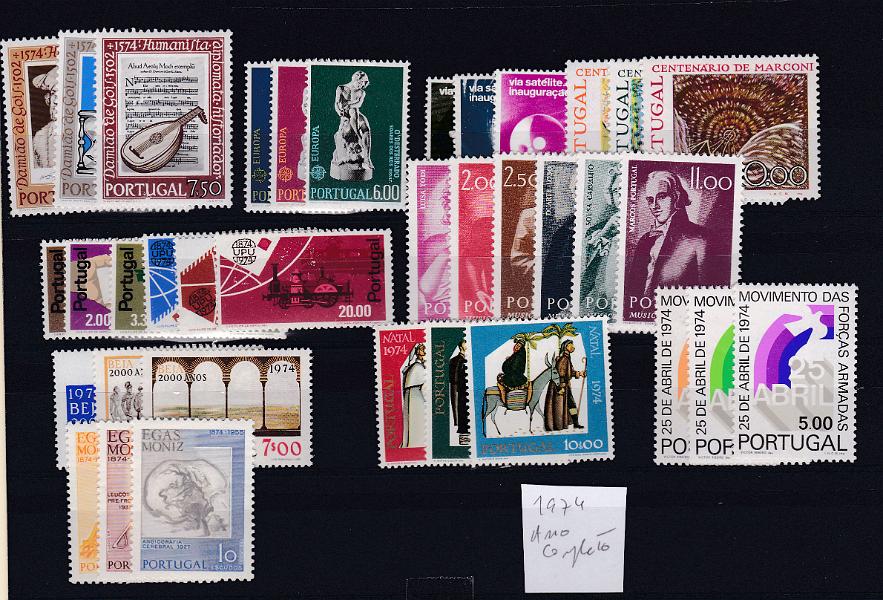 2300.jpg -     Lote:    2300      Lotes pelo Correio      Portugal       Descrição:         1974 &mdash; Portugal. Anos completos em selos. Valor de catálogo &euro; 131,00.        ***       Valor Base:     &euro; 12,00     Valor Venda:     Retirado     