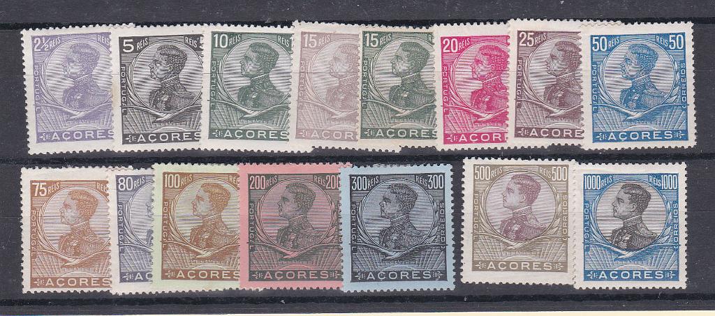 2390.jpg -     Lote:    2390      Lotes pelo Correio      Açores       Descrição:         1910 &mdash; D. Manuel II. CE 107/120. Série completa. Valor de catálogo &euro; 77,00.        **       Valor Base:     &euro; 8,00     Valor Venda:     Retirado     