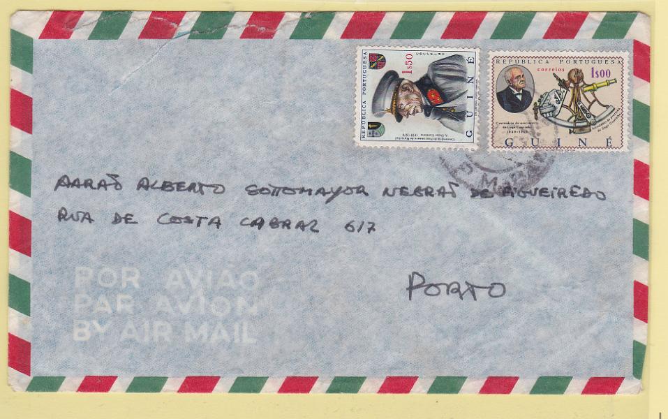2437.jpg -     Lote:    2437      Lotes pelo Correio      Guiné       Descrição:         1969/70 &mdash; Centenário de Gago Coutinho + Centenário Marechal Carmona. Sobrescrito circulado do SPM8 para o Porto com selos CE325 e 330.        Carta       Valor Base:     &euro; 4,00     Valor Venda:     Retirado     