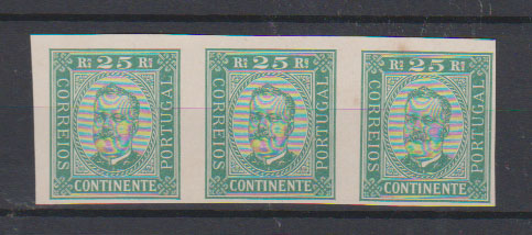 0702.jpg -     Lote:    702            Portugal       Descrição:         1892/93 &mdash; D. Carlos I. Gravura de Manuel Diogo Neto. CE70, 25 reis. Tira horizontal de 3 provas não denteadas, em verde, papel pontinhado. OM375.         PRV       Valor Base:     &euro; 10,00     Valor Venda:     &euro;      