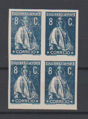 0718.jpg -     Lote:    718            Portugal       Descrição:         1912 &mdash; Ceres. CE214, 8C. Quadra de provas não denteadas em papel pontinhado em azul-cinzento (cor não aprovada).         PRV       Valor Base:     &euro; 20,00     Valor Venda:     &euro;      