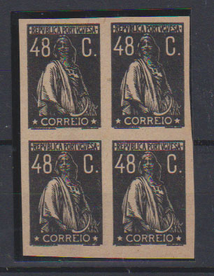 0726.jpg -     Lote:    726            Portugal       Descrição:         1924/26 &mdash; Ceres. CE284, 48C. Quadra de provas em preto sobre papel amarelo, levemente pontinhado.         PRV       Valor Base:     &euro; 15,00     Valor Venda:     &euro;      