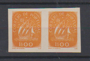 0742.jpg -     Lote:    742            Portugal       Descrição:         1943 &mdash; Caravela. CE627, 2$50. Par horizontal de provas não denteadas em preto (cor não aprovada para esta taxa), em papel liso.         PRV       Valor Base:     &euro; 10,00     Valor Venda:     &euro;      