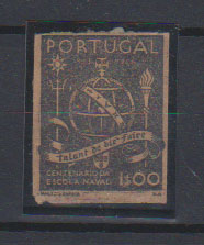0743.jpg -     Lote:    743            Portugal       Descrição:         1945 &mdash; 1.º Centenário da Escola Naval. Desenho de Jaime Martins Barata. Não denteados, Papel porcelana colorido, 1$00 preto s/ creme. Não catalogado por OM.         PRV       Valor Base:     &euro; 12,00     Valor Venda:     &euro;      