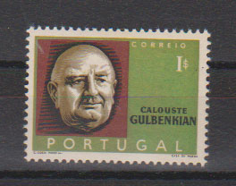 0759.jpg -     Lote:    759            Portugal       Descrição:         1965 &mdash; Calouste Gulbenkian. CE956, 1$00. Prova de cor, com o fundo em verde.         PRV       Valor Base:     &euro; 10,00     Valor Venda:     &euro;      