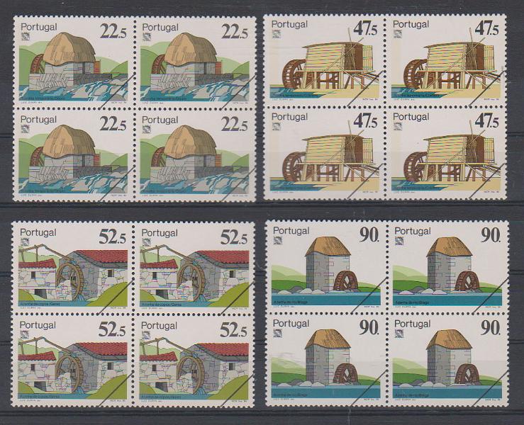 0761.jpg -     Lote:    761            Portugal       Descrição:         1986 &mdash; Lubrapex'86 &mdash; Azenhas. CE 1780/83. Série completa de provas denteadas, em quadras, com traço oblíquo a preto, nas cores aprovadas.         PRV       Valor Base:     &euro; 10,00     Valor Venda:     &euro;      