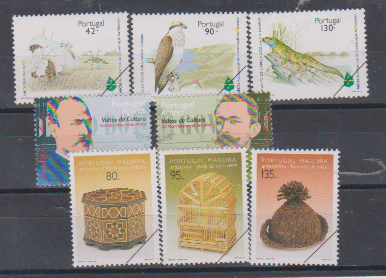 0766.jpg -     Lote:    766            Portugal       Descrição:         1995 &mdash; Ano Europeu da Conservação da Natureza + Vultos da Cultura &mdash; Açores + Artesanato da madeira * 2.º Grupo. CE2263/65, CE2266/67 e CE2285/87. Lote de oito provas nas cores aprovadas com traço oblíquo a preto.         PRV       Valor Base:     &euro; 12,00     Valor Venda:     &euro;      